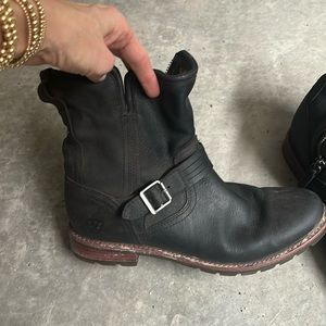 Ariat black boots! Size 9